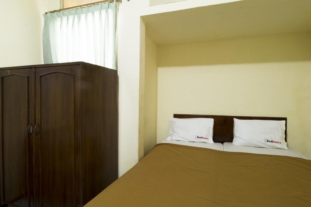 Reddoorz @ Klender Hotel Jakarta Ngoại thất bức ảnh